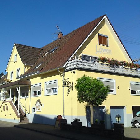 Landgasthaus Loewen Mit Gaestehaus Holzhausen  Exteriér fotografie